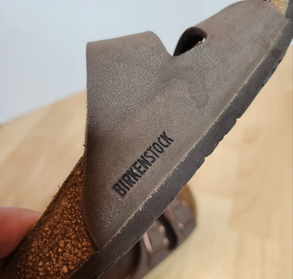 Birkenstock Arizona 2 Strap Brown Leather Sandals Kids size‎ 29 (11-11.5)